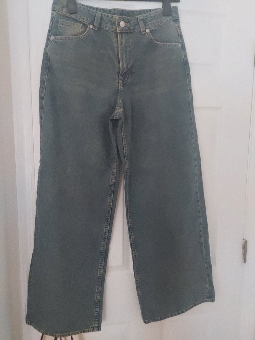 H&M JEANS NEW without tag